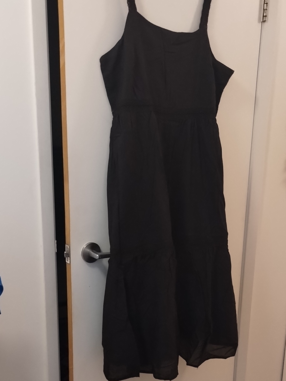 Classic Black Women’s Maxi Dress with Spaghetti Straps
